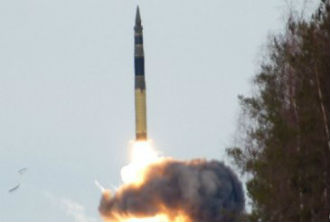 Ρωσία:  δοκιμές νέου διηπειρωτικού βαλλιστικού πυραύλου
